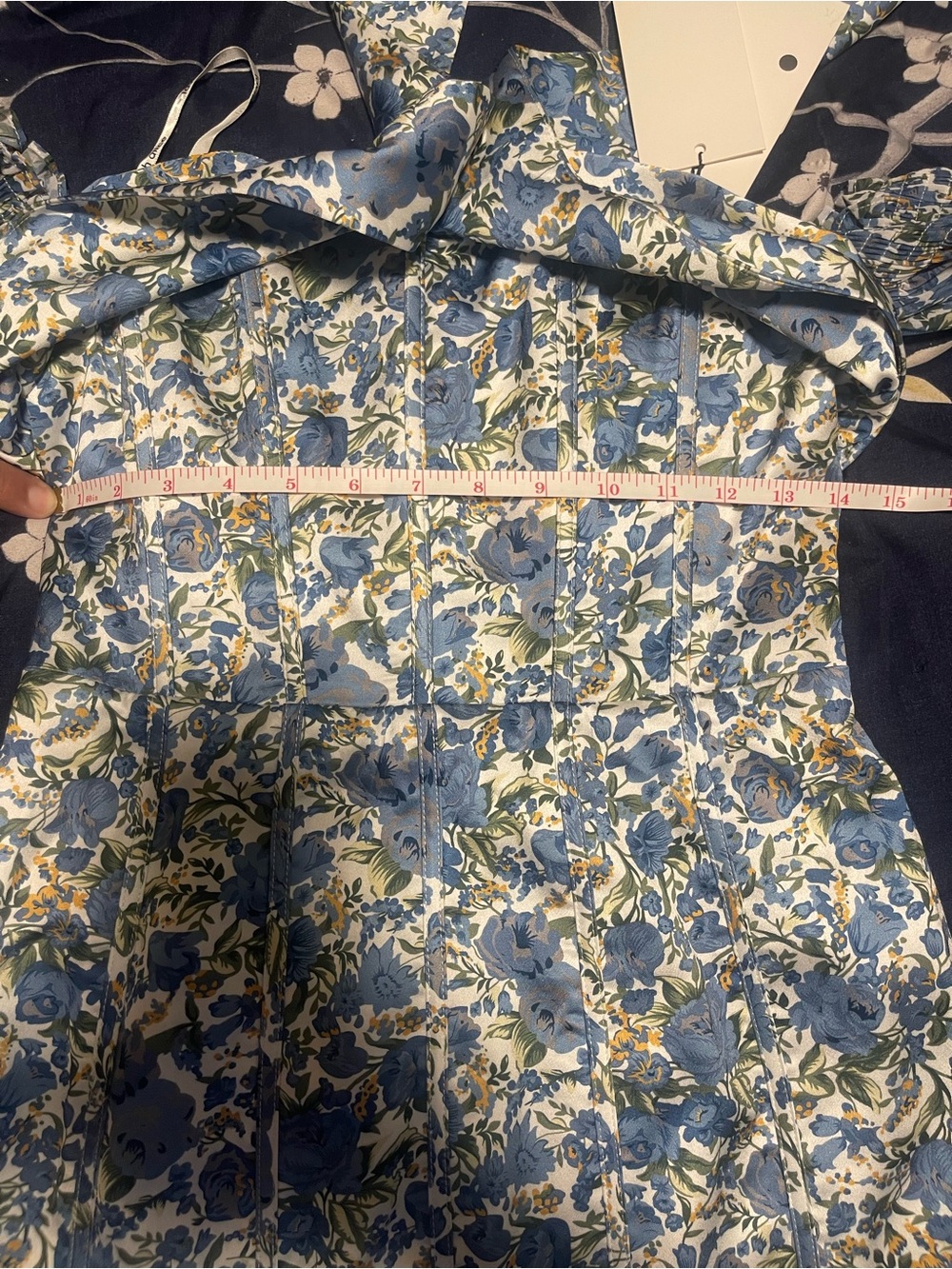 Lavish Alice mini dress/Size 6 US - Picture 7 of 8